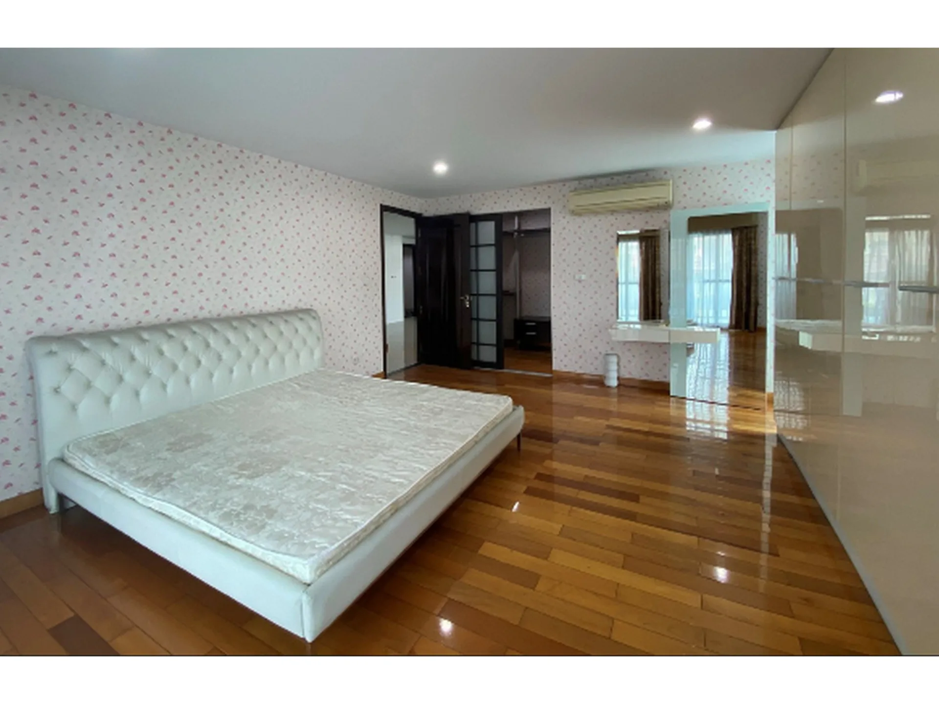 Property photos for Le Celeste Rama 9 - Srinakarin
