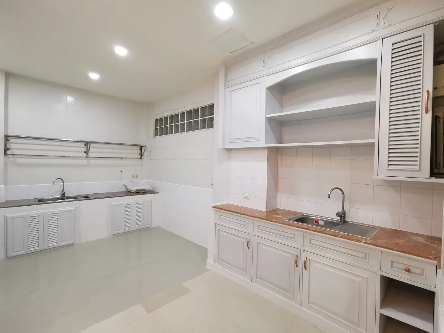 Property photos for Grand Vienna Rama 3 House