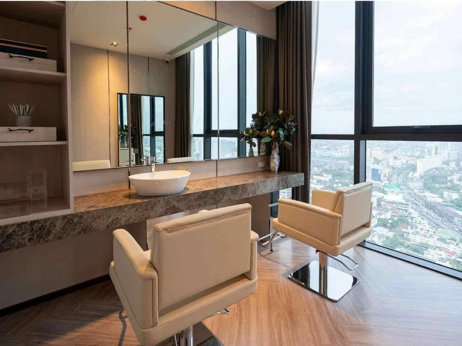 Property photos for Mazarine Ratchayothin
