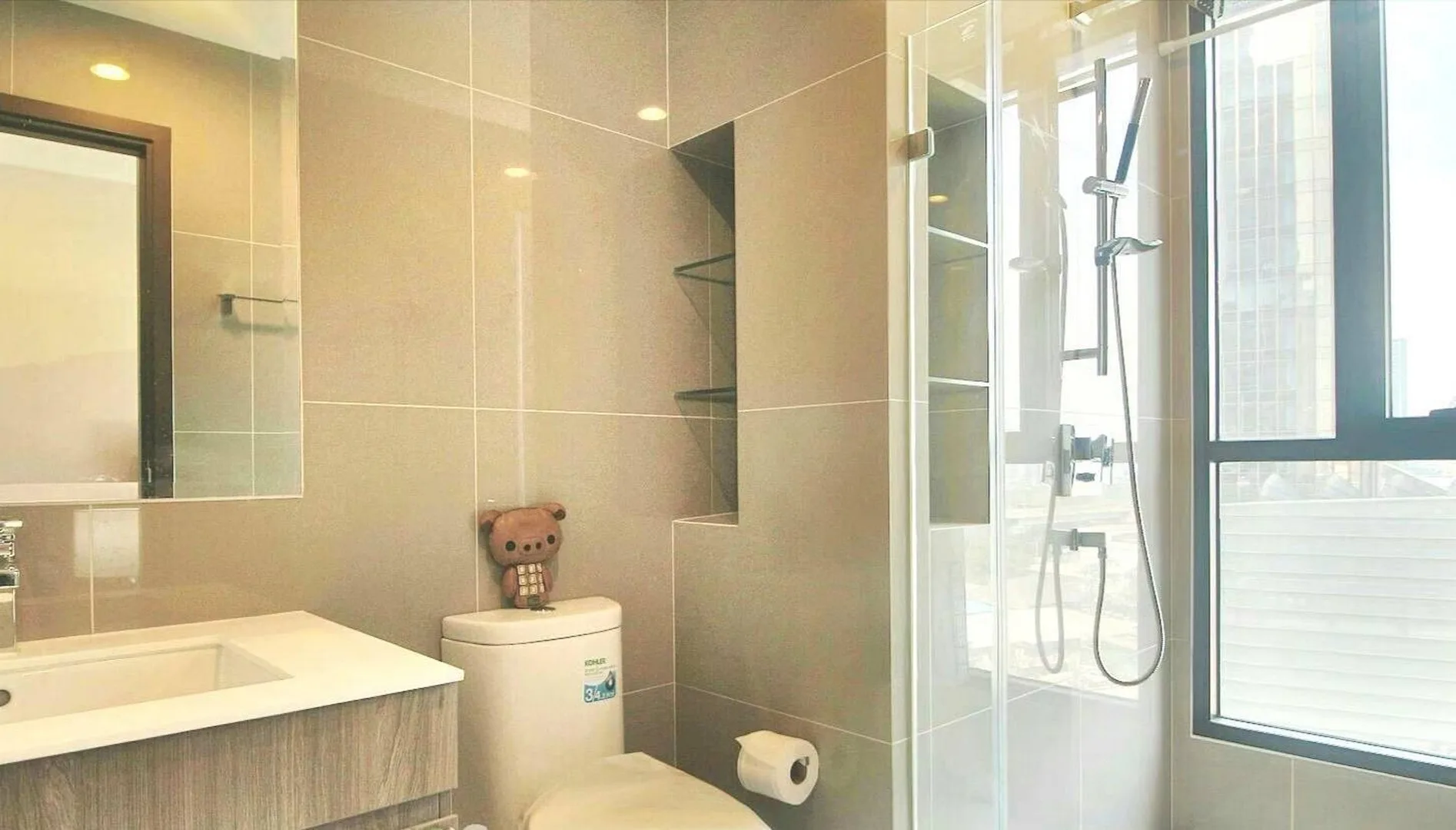 Property photos for Ideo Mobi Asoke
