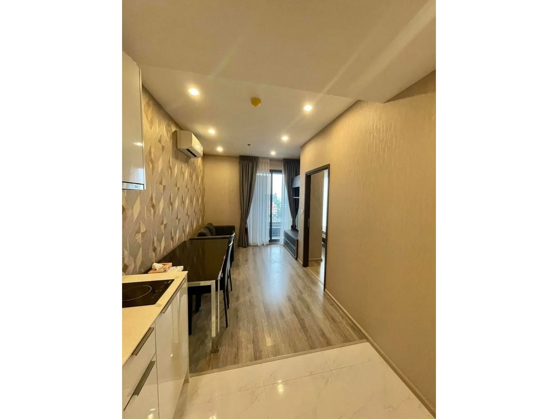 Property photos for IDEO Mobi Sukhumvit 66
