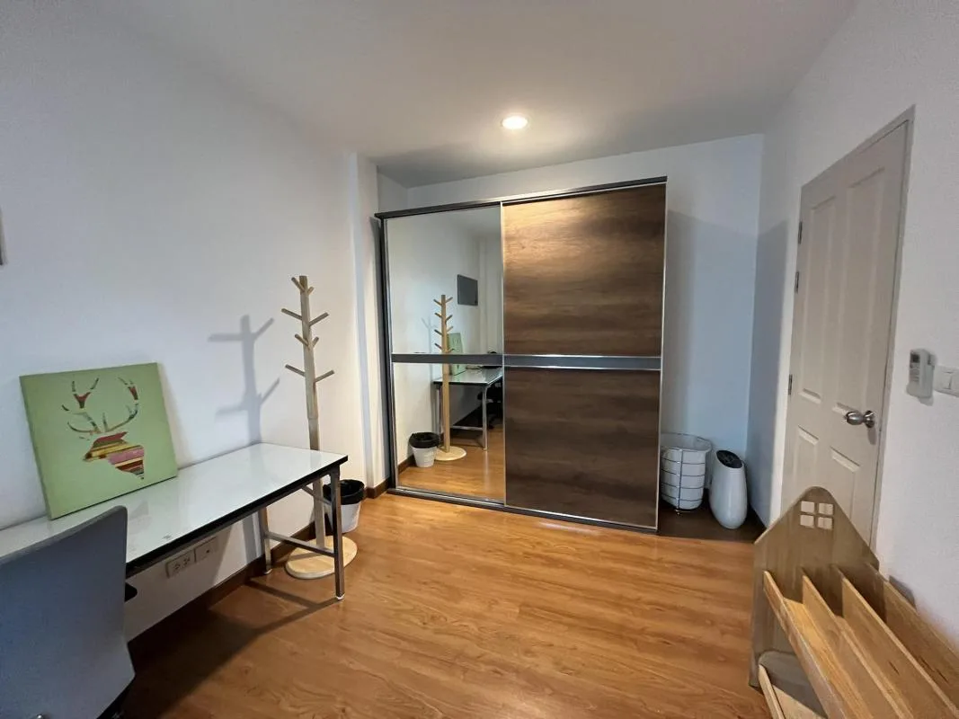 Property photos for Baan Klang Muang Sathorn-taksin 2