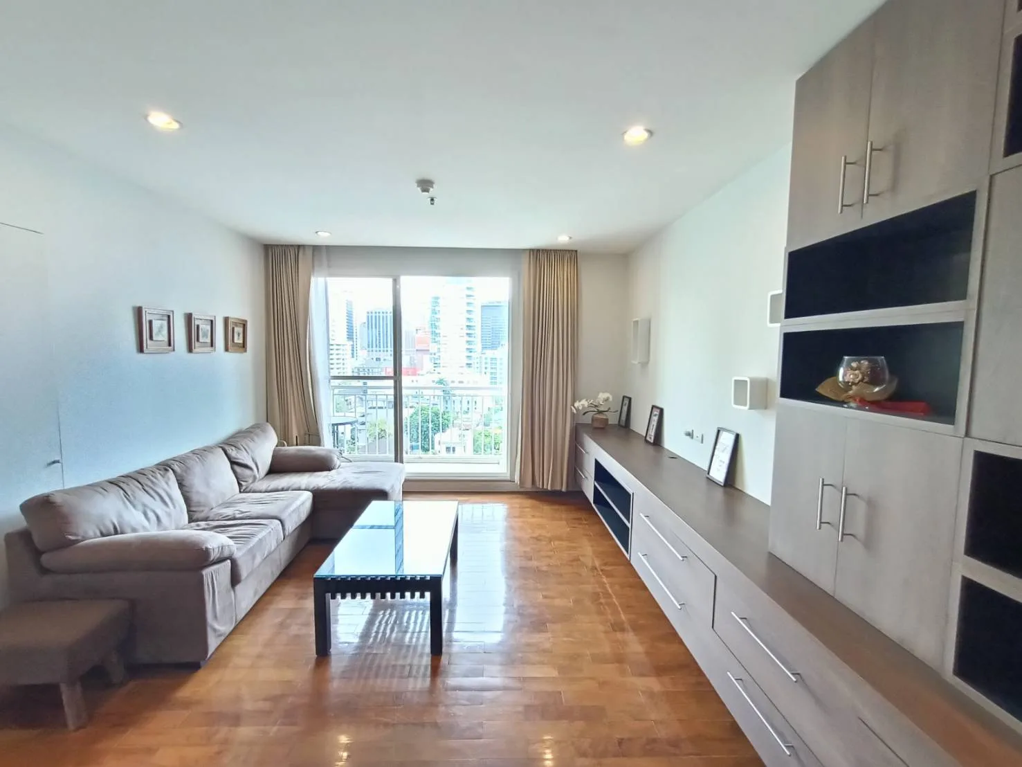 Property photos for Baan Siri 31