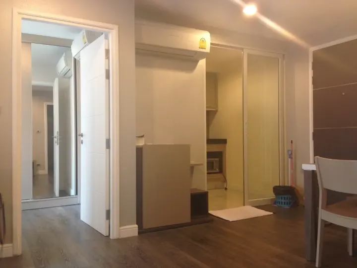 Property photos for The Crest Sukhumvit 49