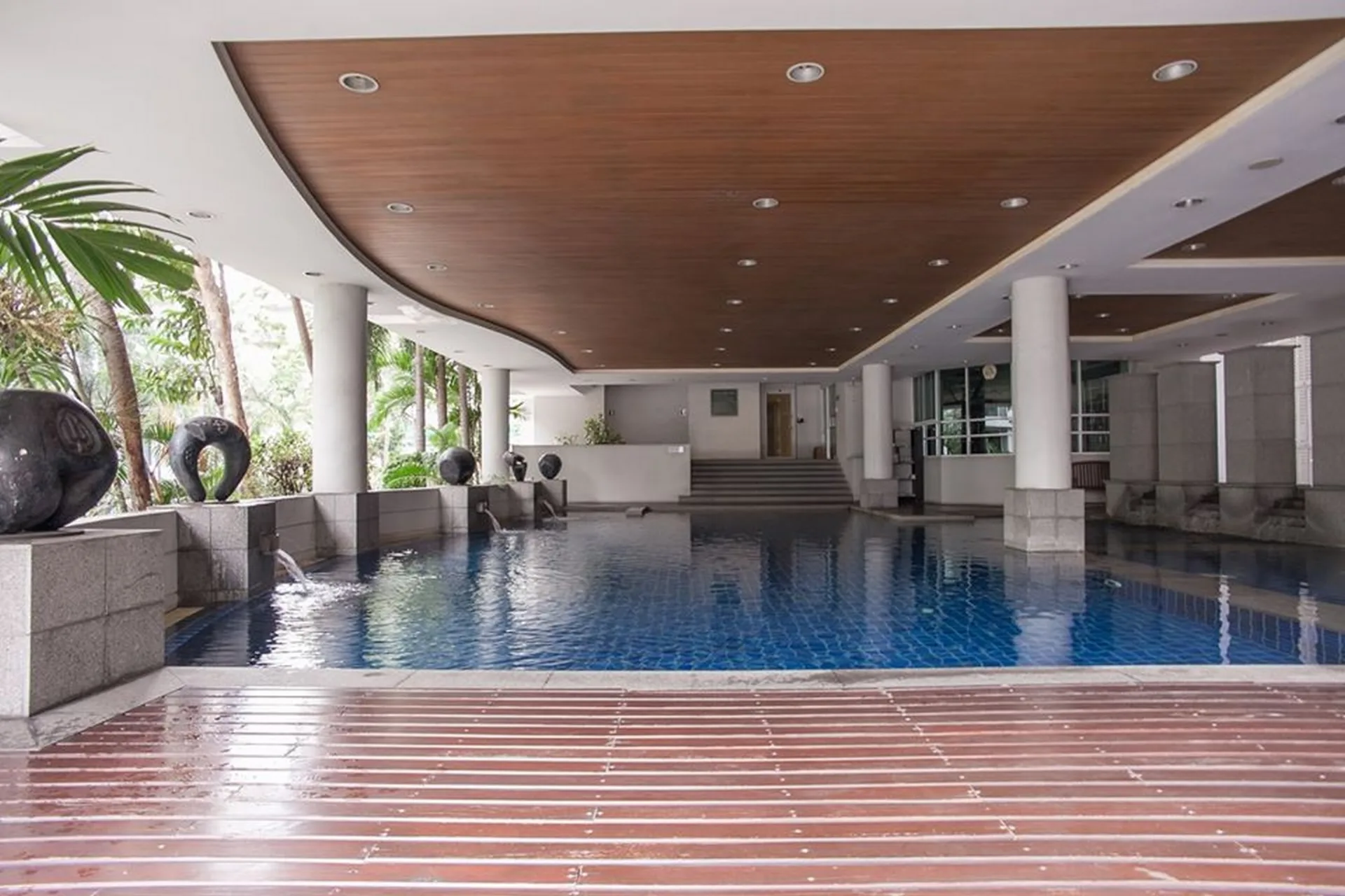 Property photos for The Bangkok Thanon Sub