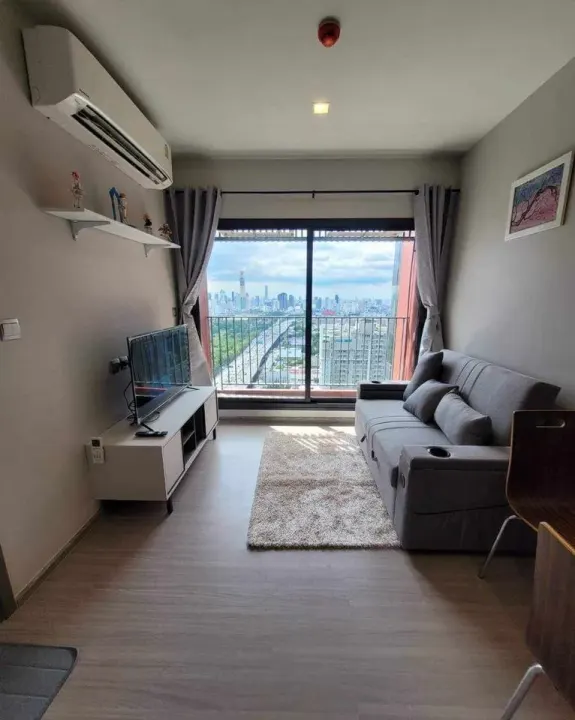 Property photos for Life Asoke Hype
