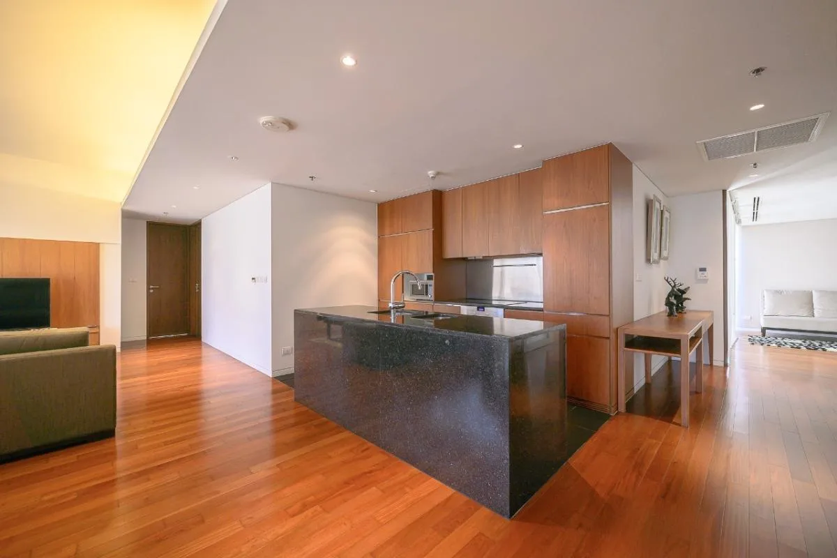 Property photos for Hansar Rajdamri