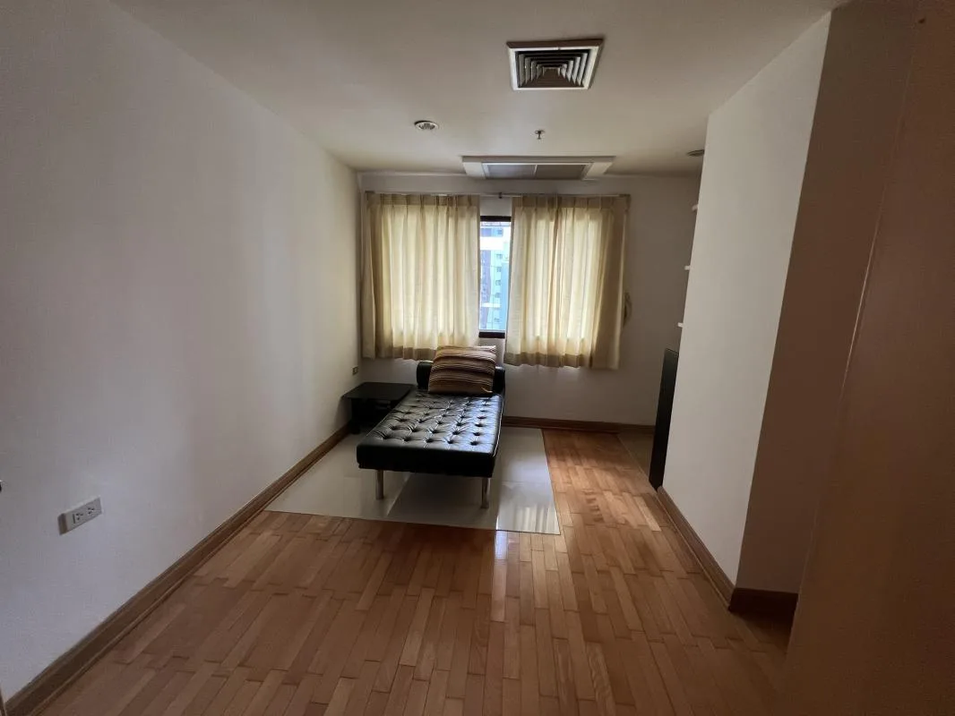 Property photos for The Royal Place 2