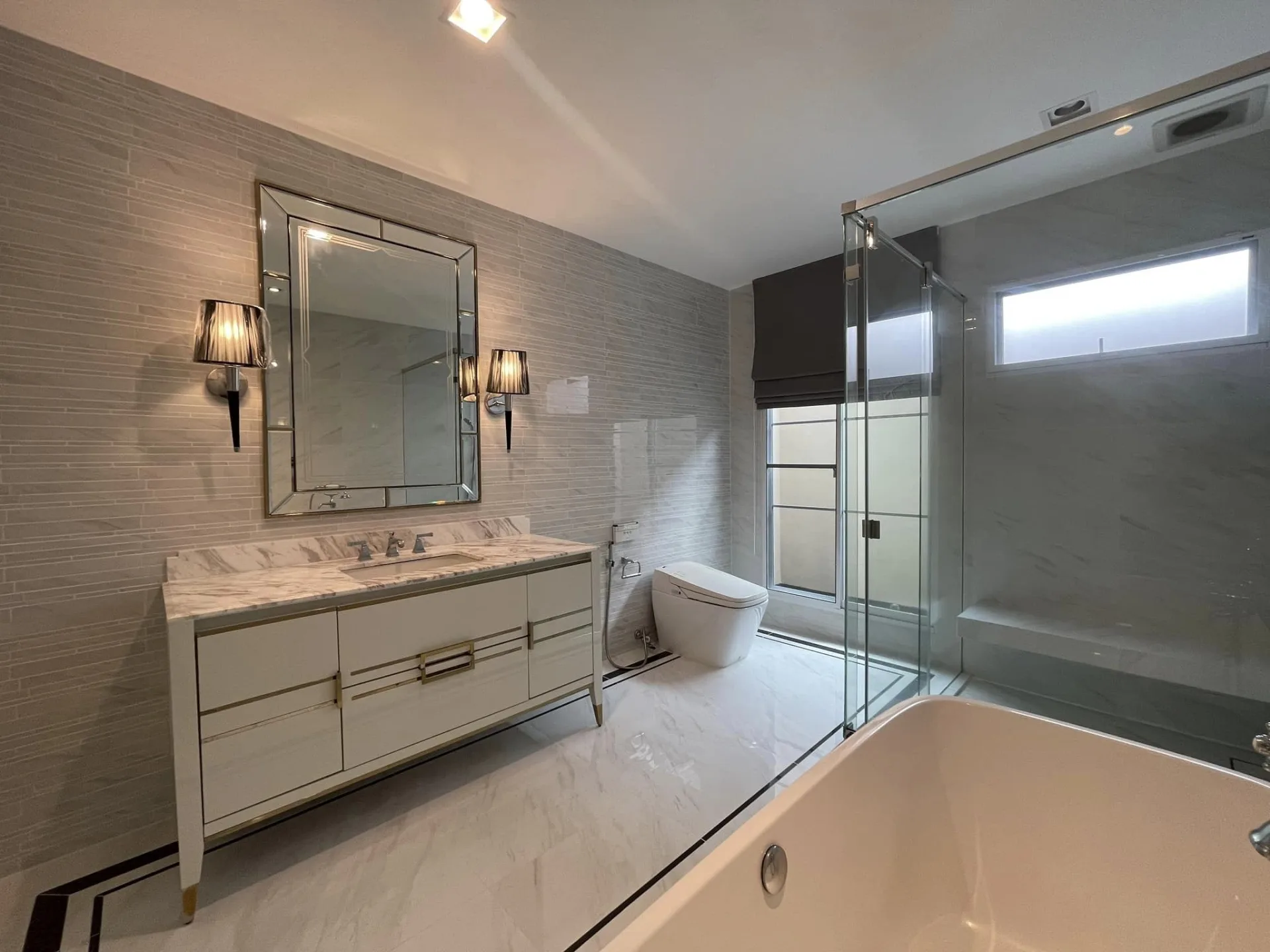 Property photos for Nantawan Ramintra-Paholyothin 50