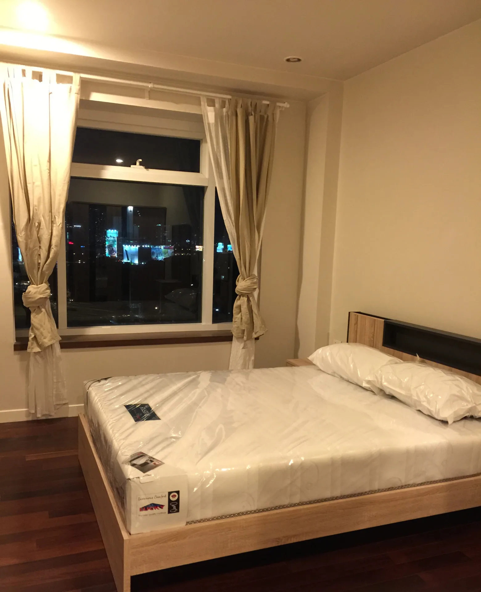 Property photos for Circle Condominium