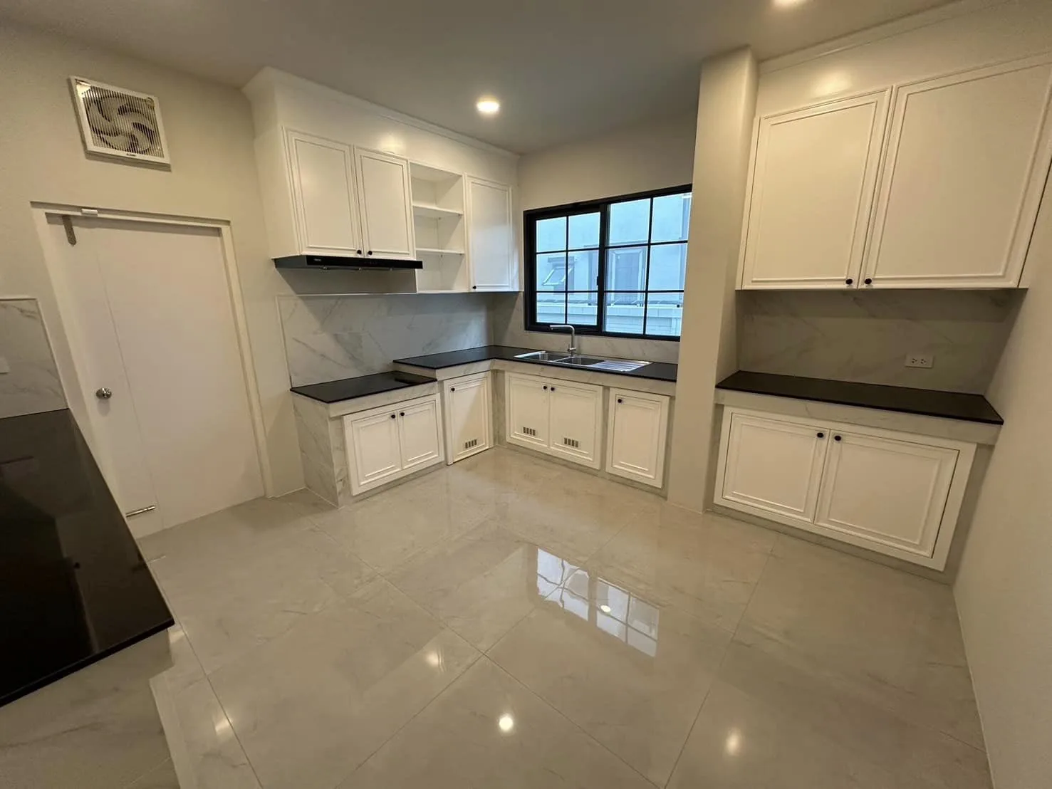 Property photos for The City Bangna 2