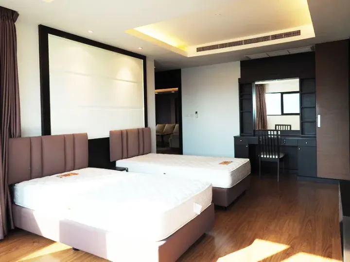 Property photos for Sathorn Gardens