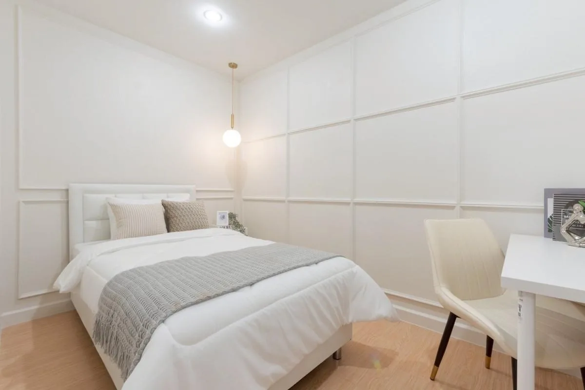 Property photos for Zenith Place @ Huay Kwang