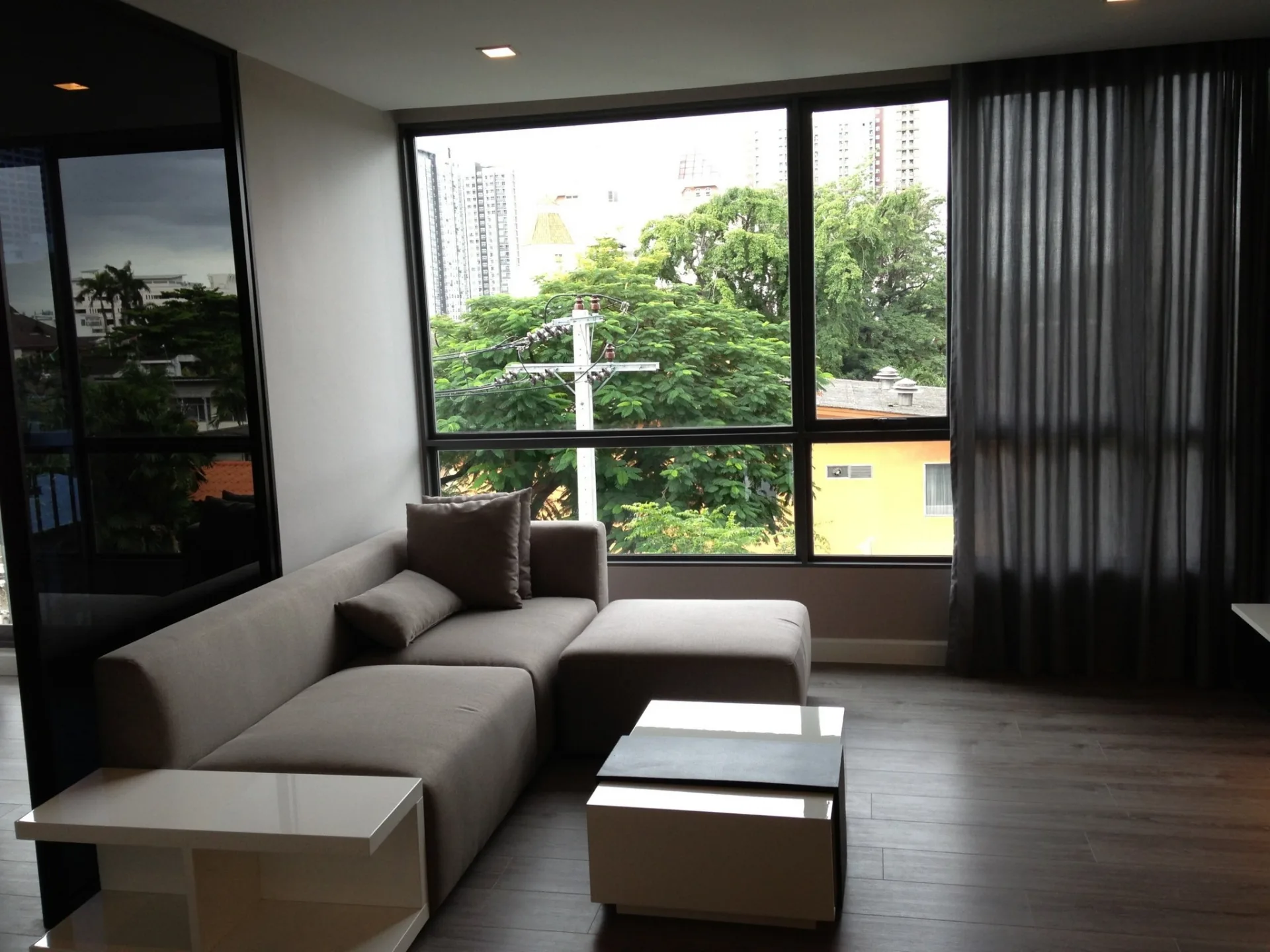 Property photos for The Room Sukhumvit 40