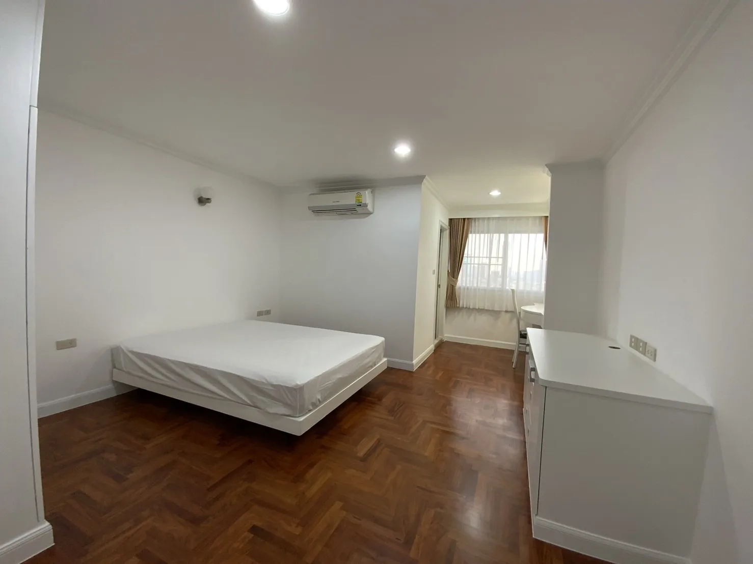 Property photos for Regent On The Park 3