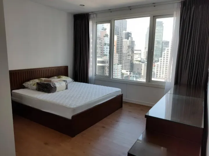 Property photos for Baan Siri 24