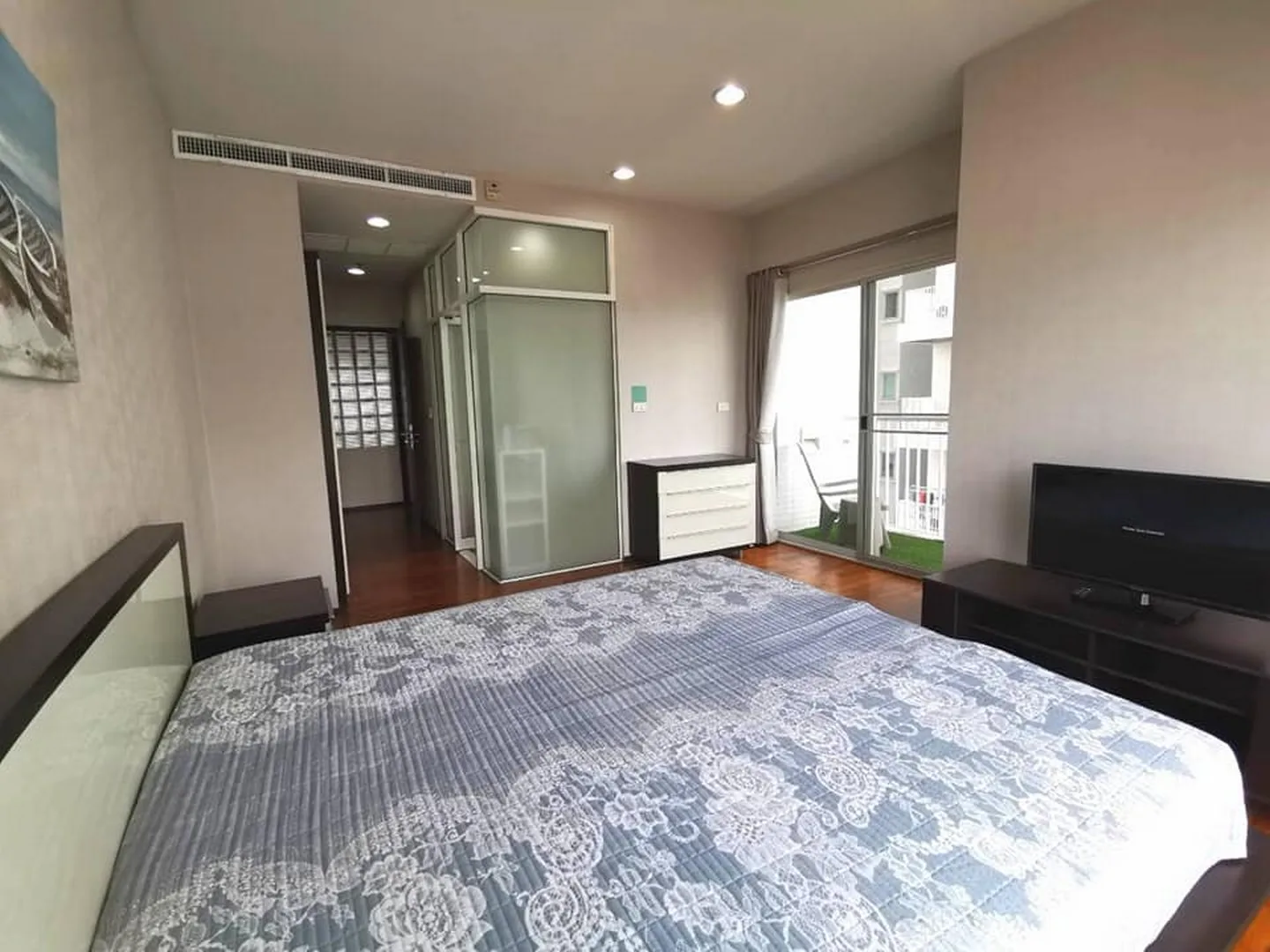 Property photos for Noble Ora