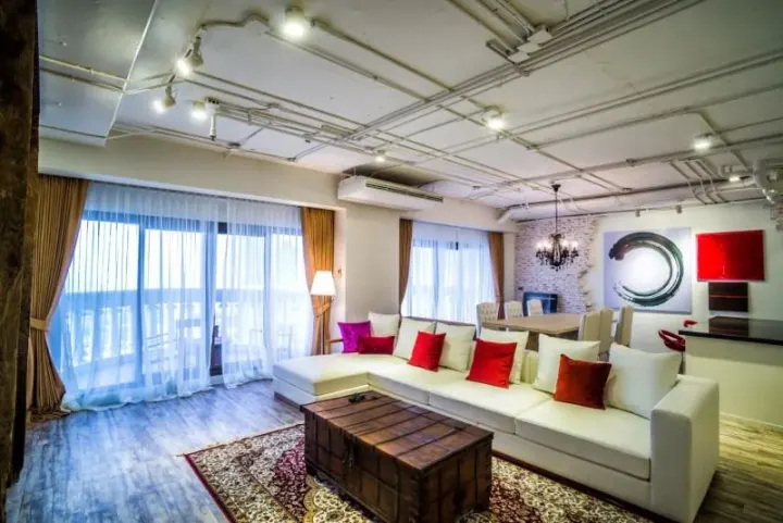 Property photos for State Tower