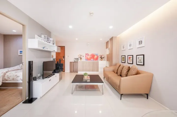 Property photos for Petch 9 Tower