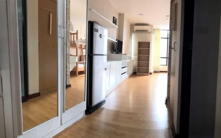 Property photos for Phayathai Place