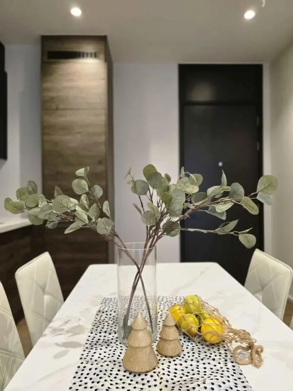 Property photos for Muniq Langsuan
