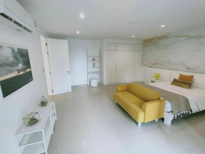 Property photos for Benviar Tonson Residence