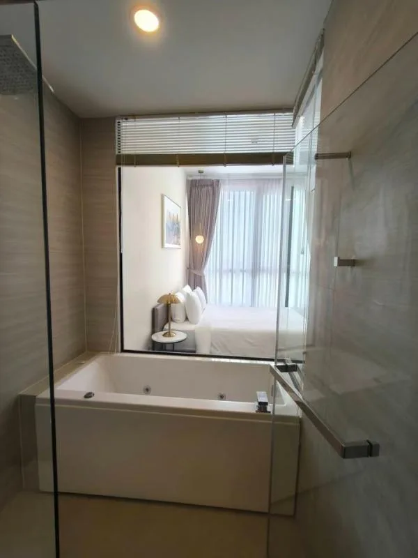 Property photos for Park Origin Thonglor