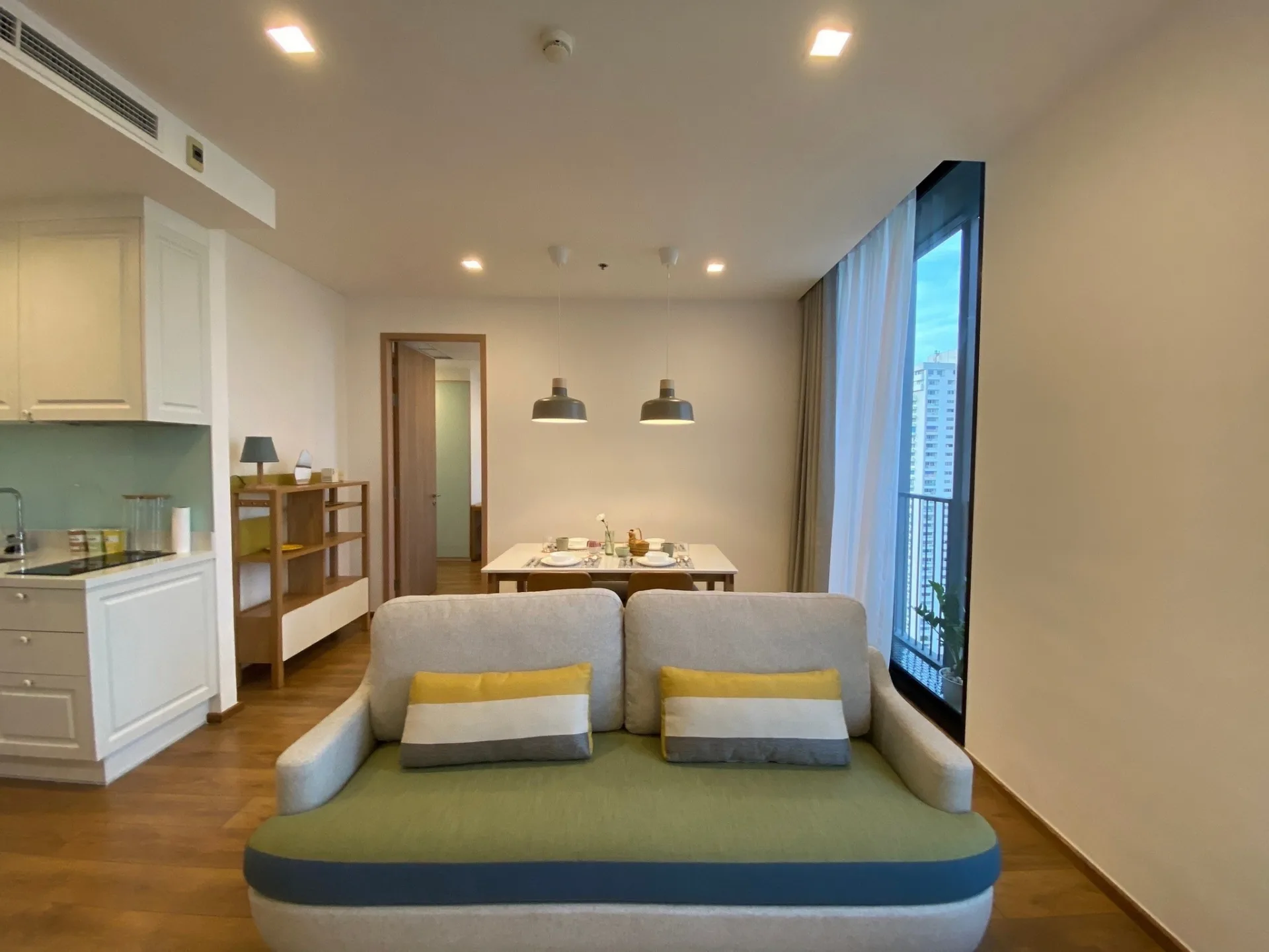 Property photos for Noble BE 33