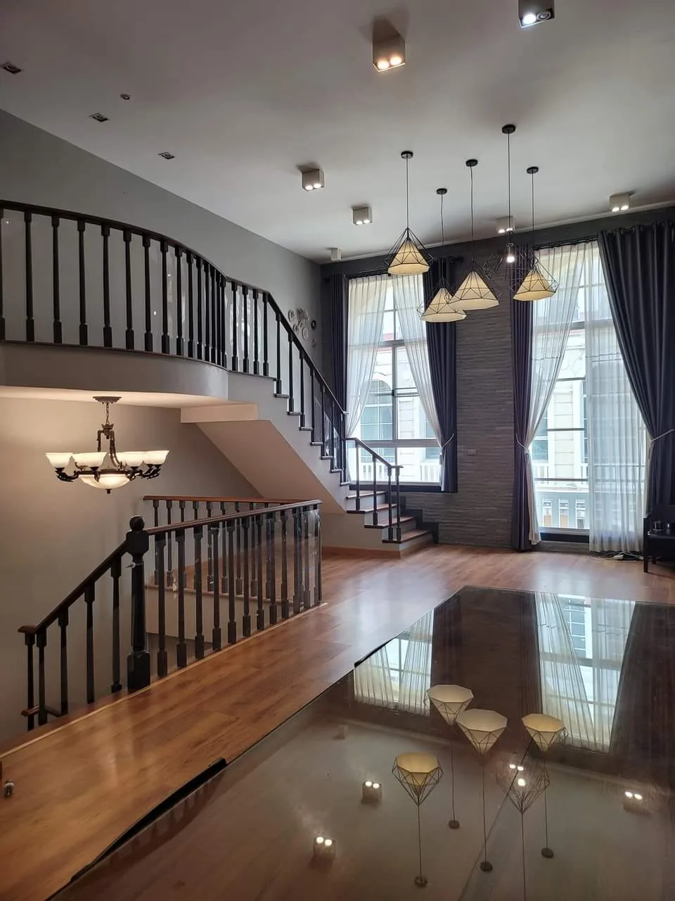 Property photos for Baan Klang Krung Sathon-narathiwas