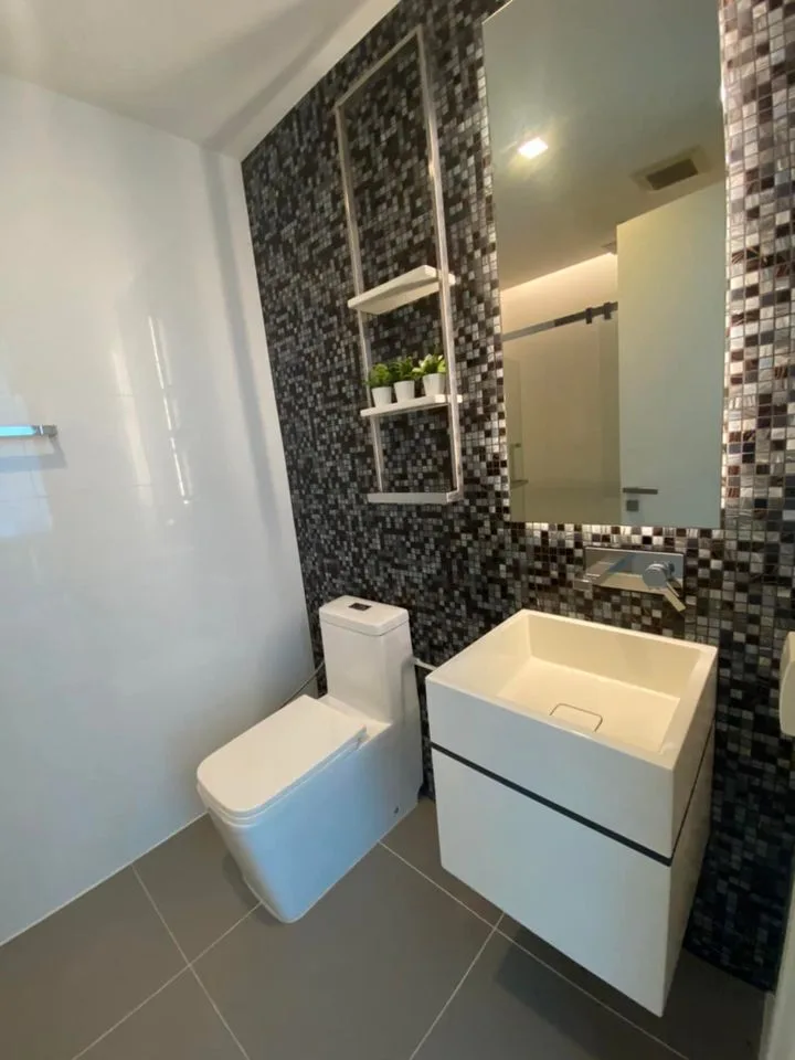 Property photos for The Room Sukhumvit 69