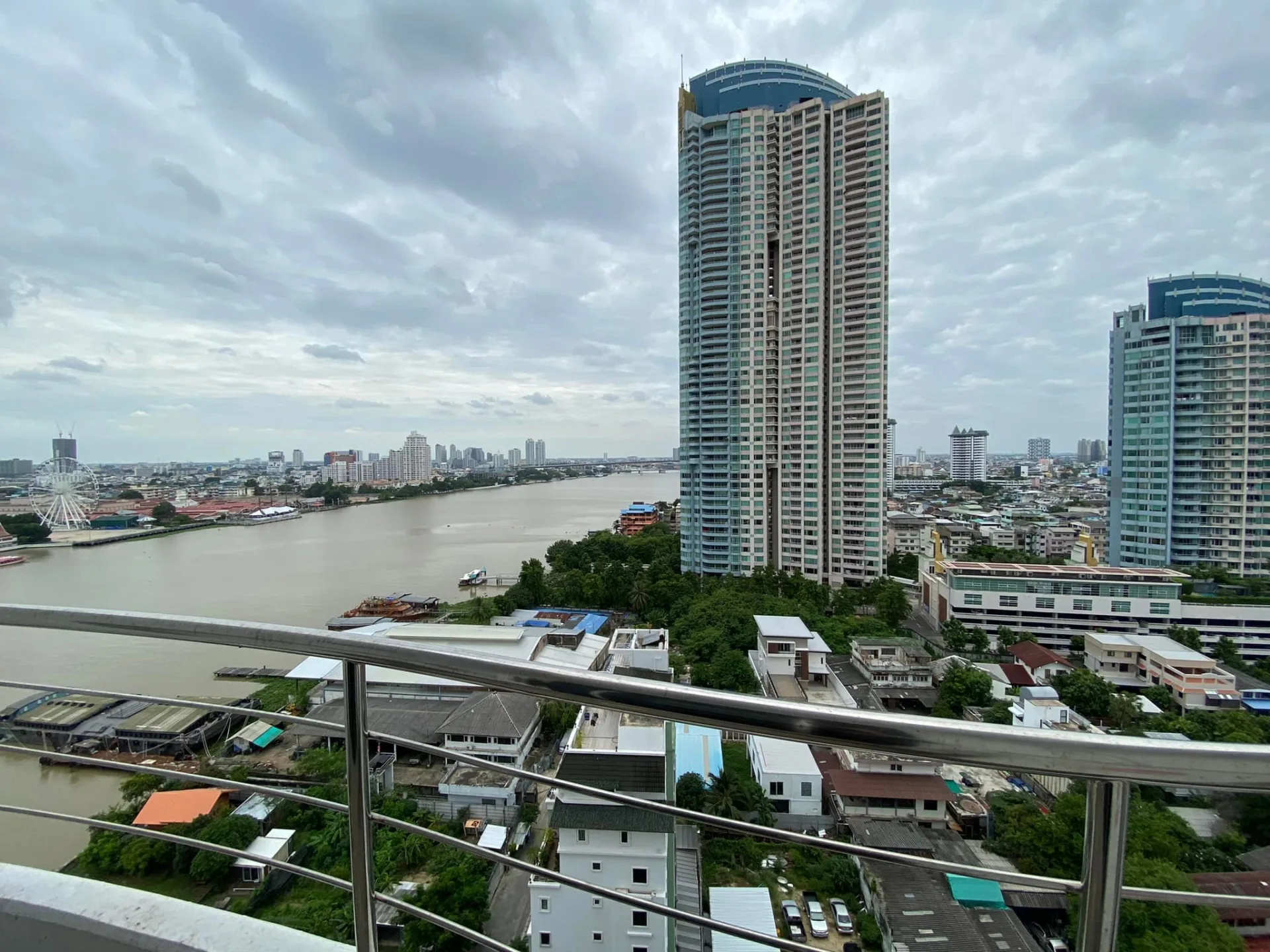Property photos for Supalai River Place