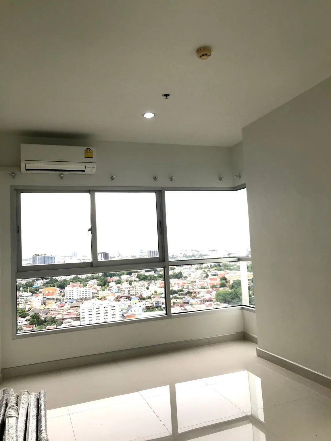 Property photos for The Parkland Taksin - Thapra