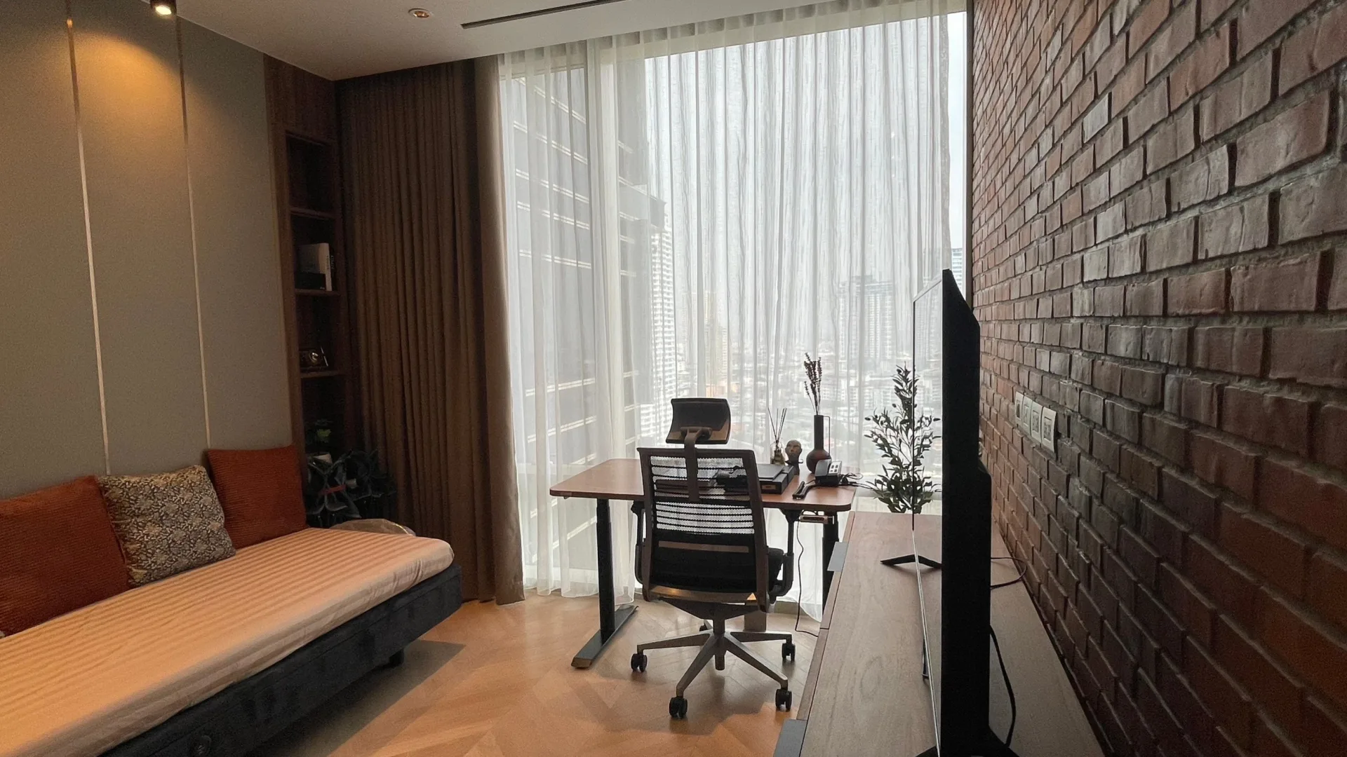 Property photos for Four Seasons Private Residences Bangkok