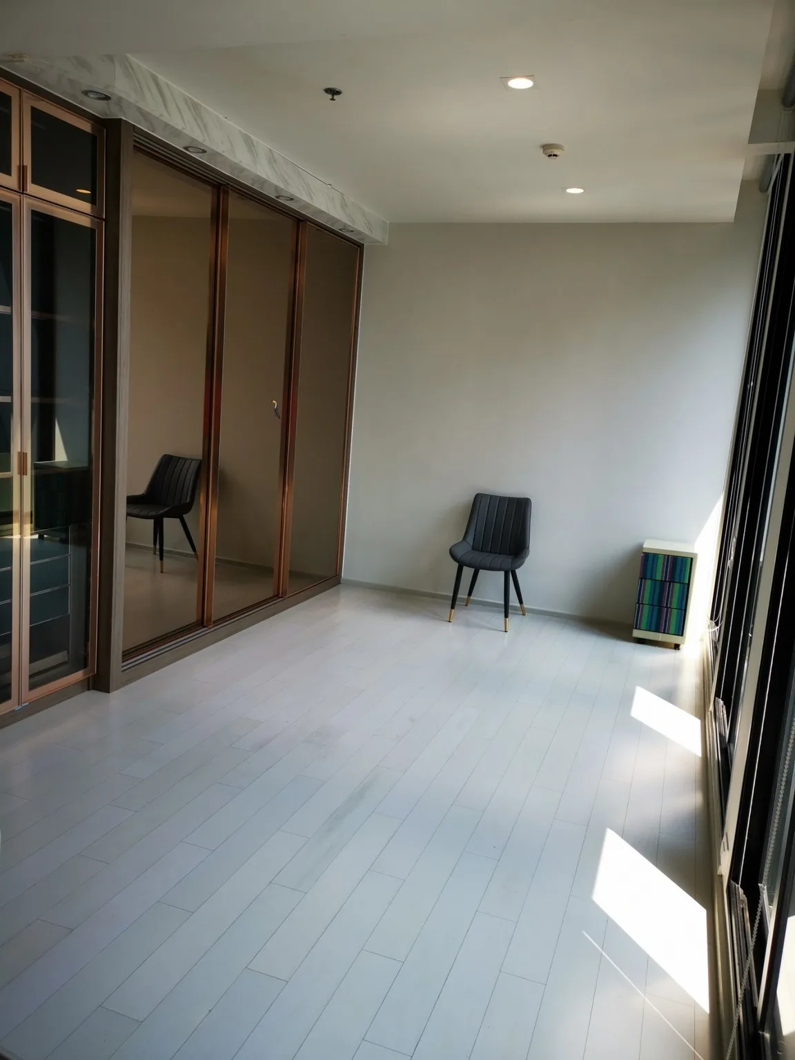 Property photos for Noble Ploenchit