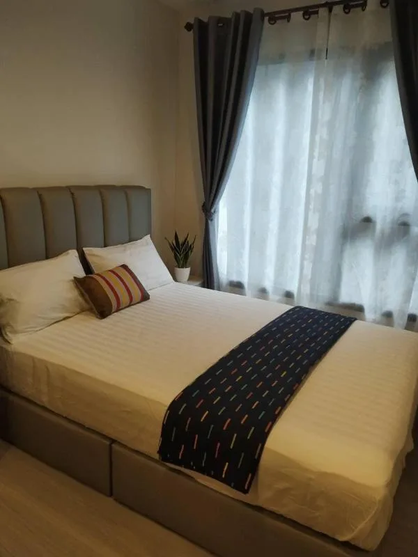 Property photos for Life Asoke Hype