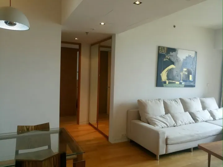 Property photos for The Met