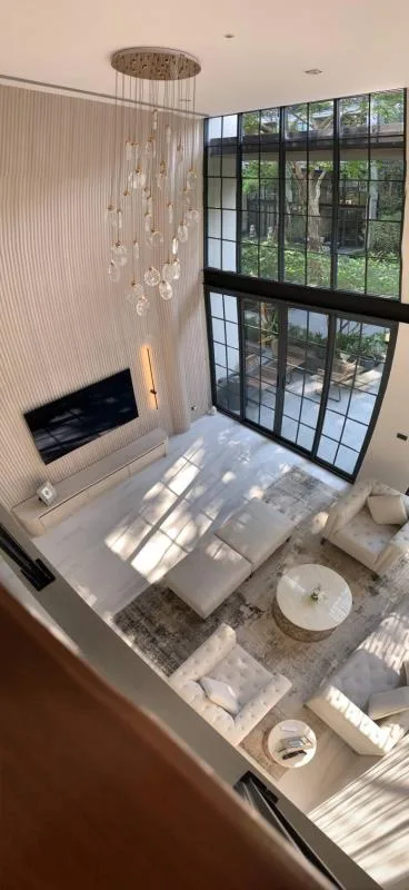 Property photos for Quarter 31