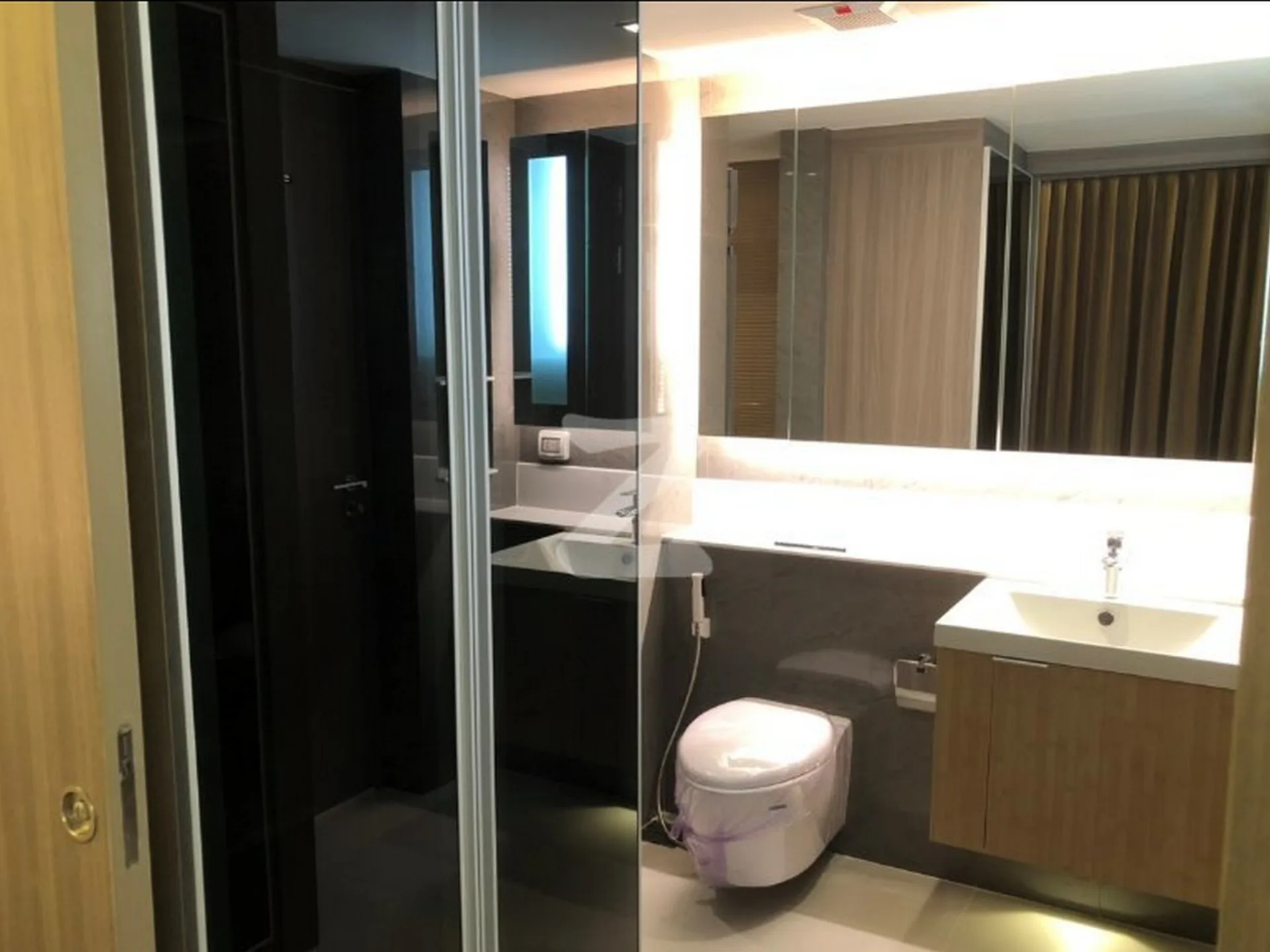Property photos for Urbitia Thong Lo