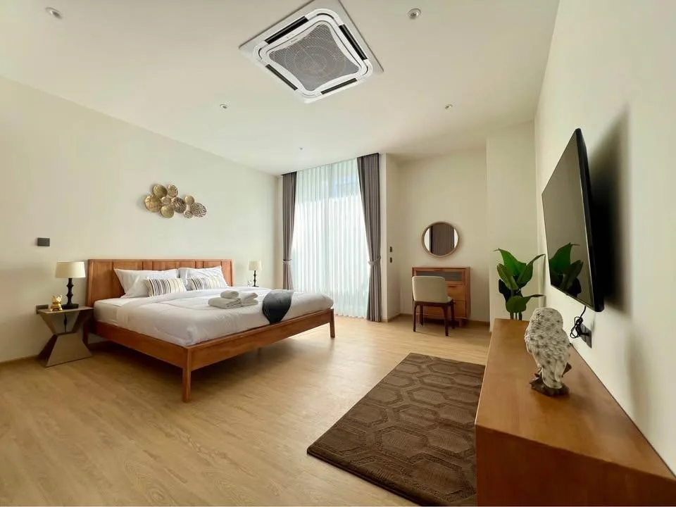 Property photos for Boat Avenue Residence By Boat Pattana