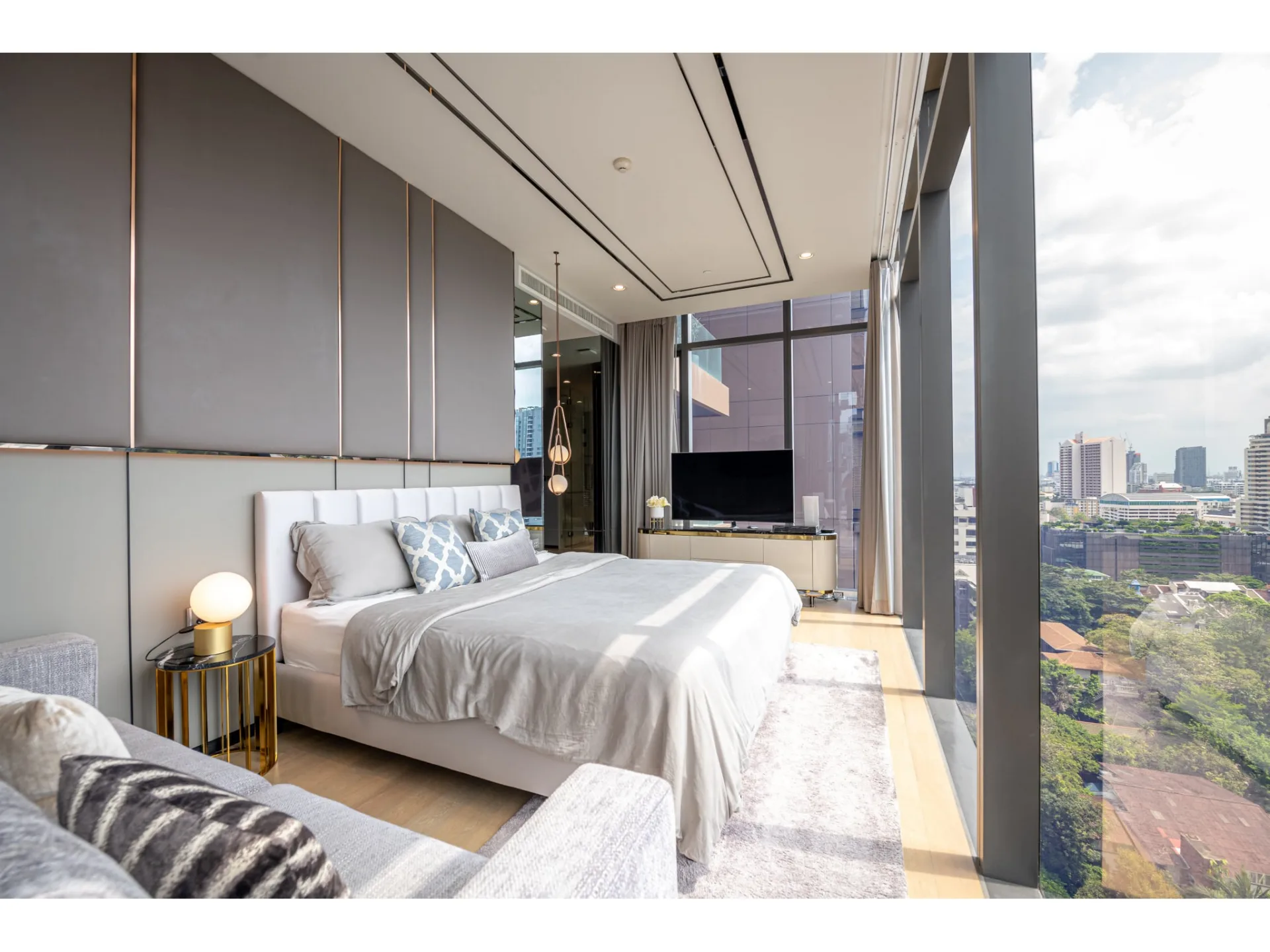 Property photos for Vittorio