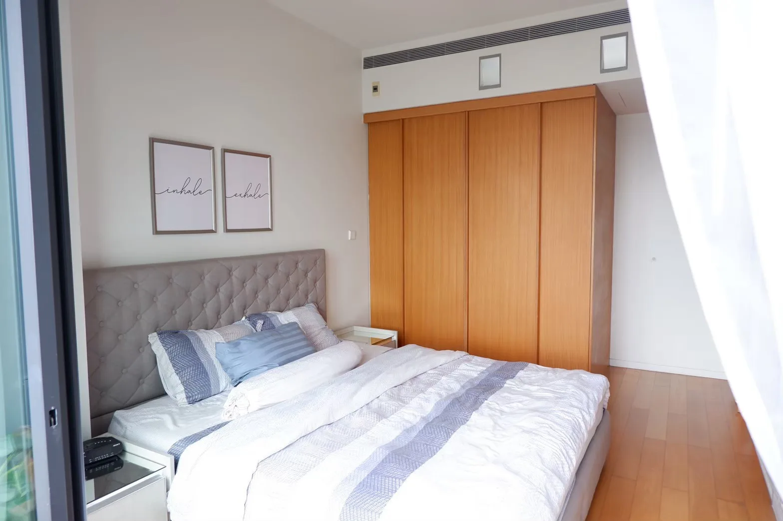 Property photos for The Met