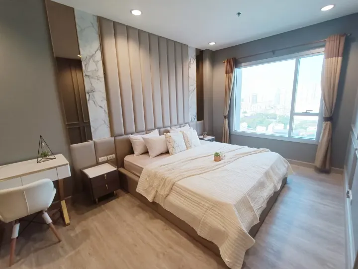 Property photos for Intro Phaholyothin - Pradipat