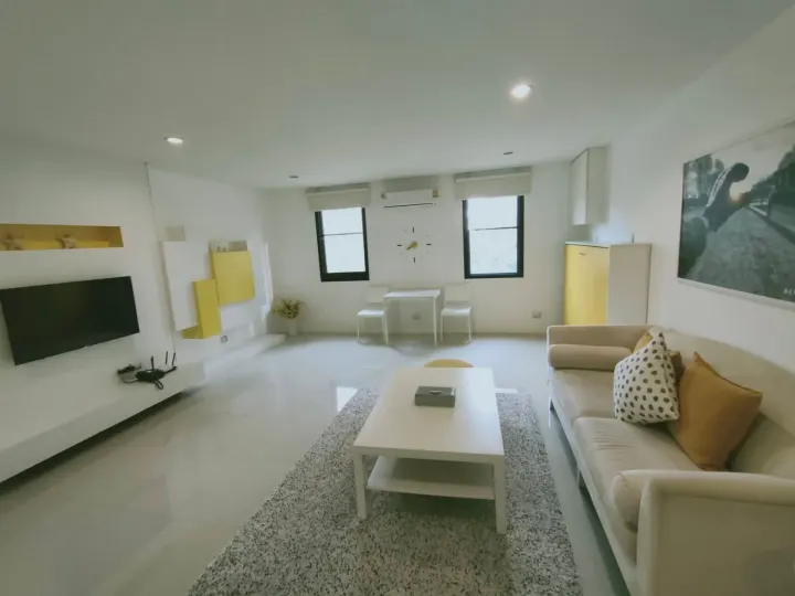 Property photos for Benviar Tonson Residence