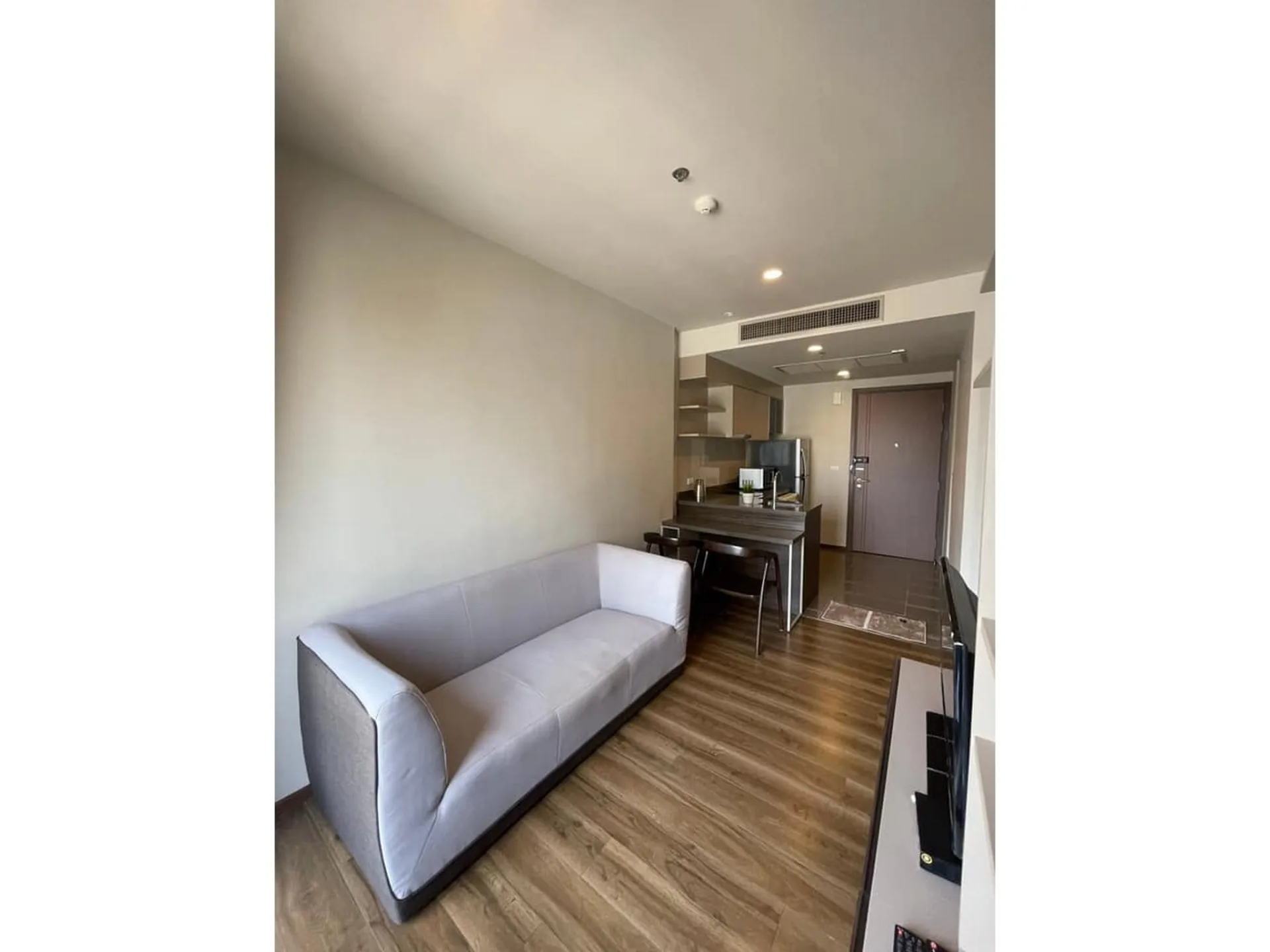 Property photos for Onyx Phaholyothin