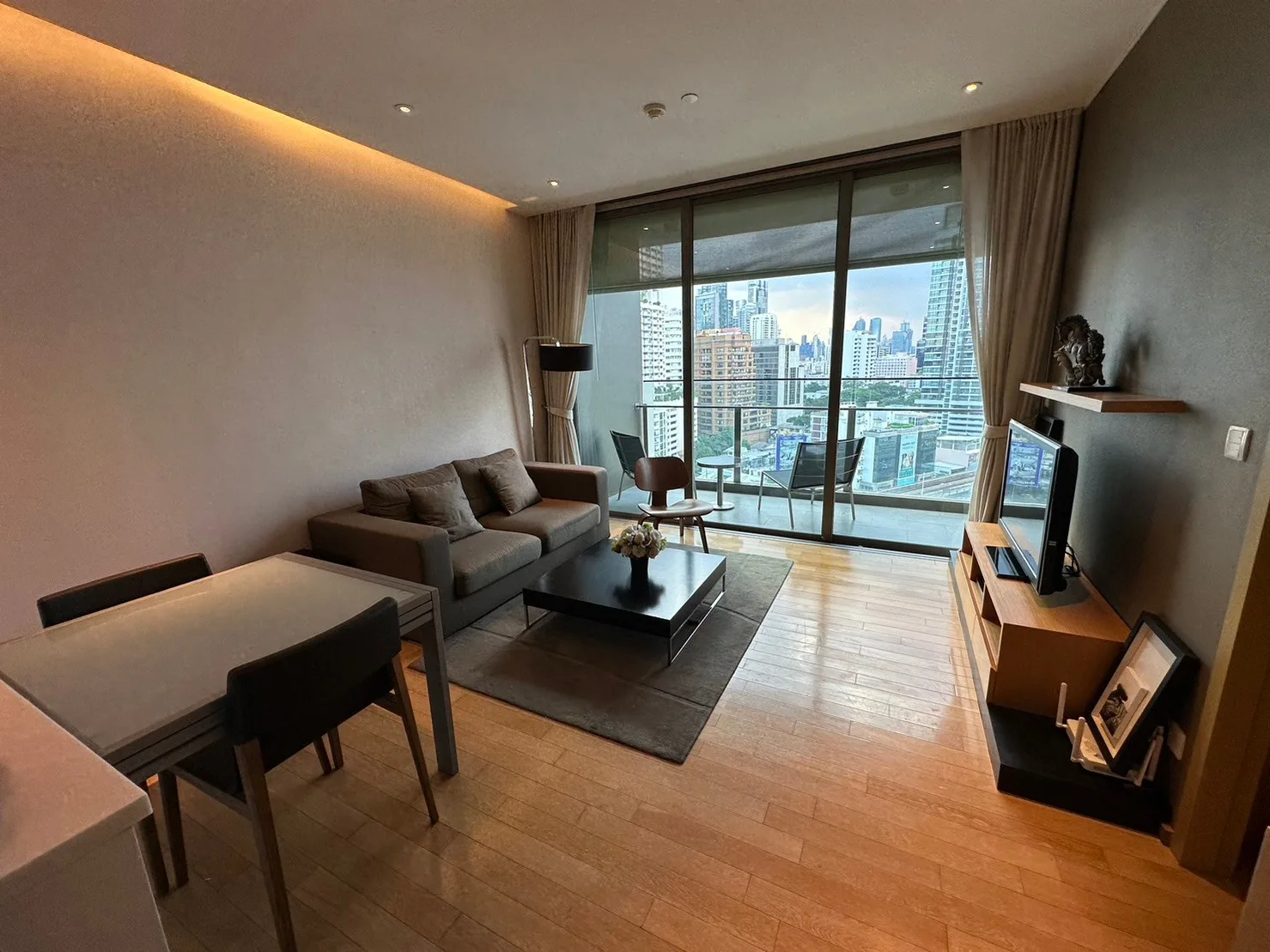 Property photos for Aequa Sukhumvit 49