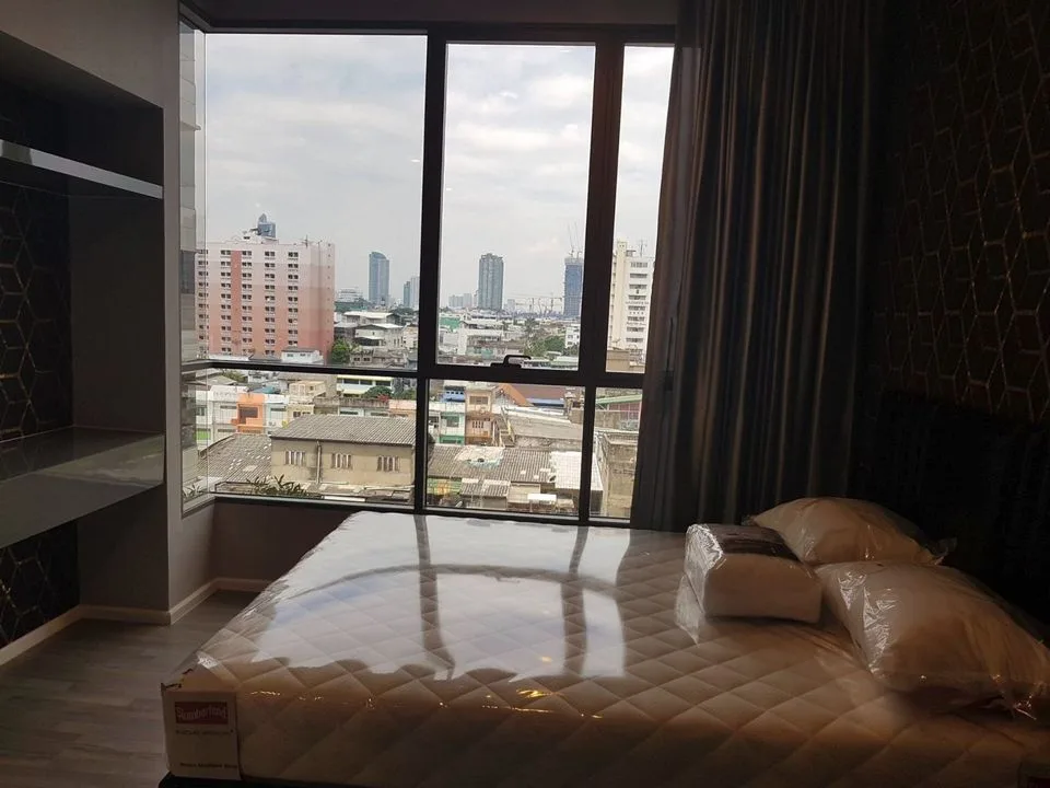 Property photos for The Room Sathorn - St.Louis