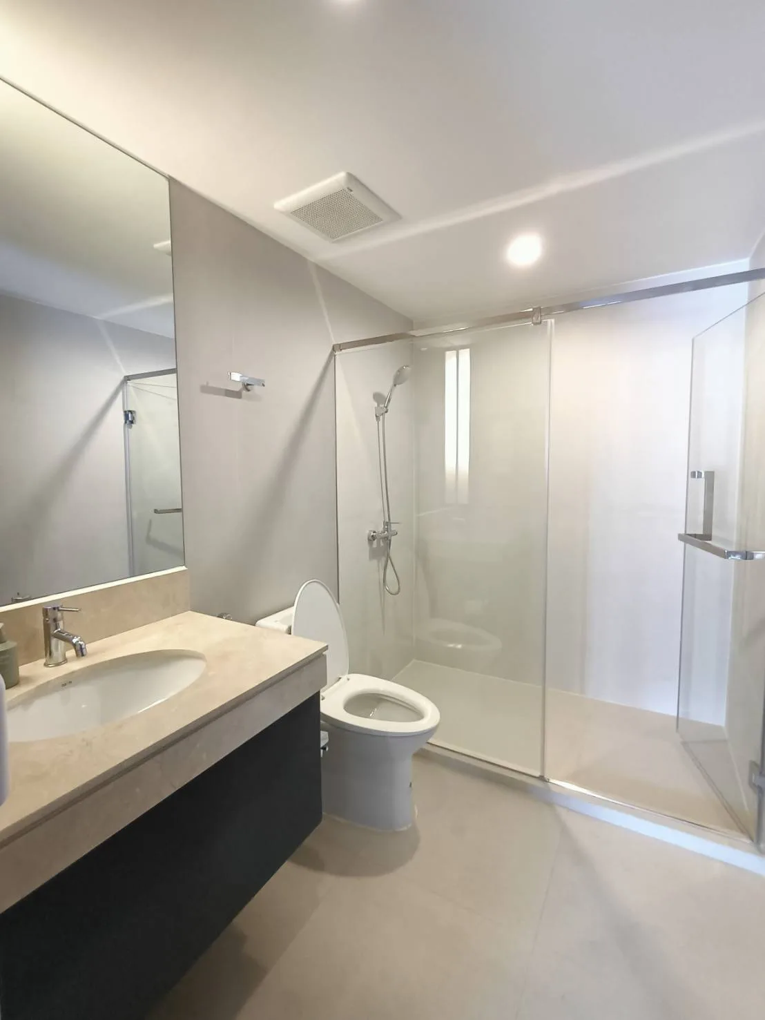 Property photos for Noble Above Wireless-Ruamrudee
