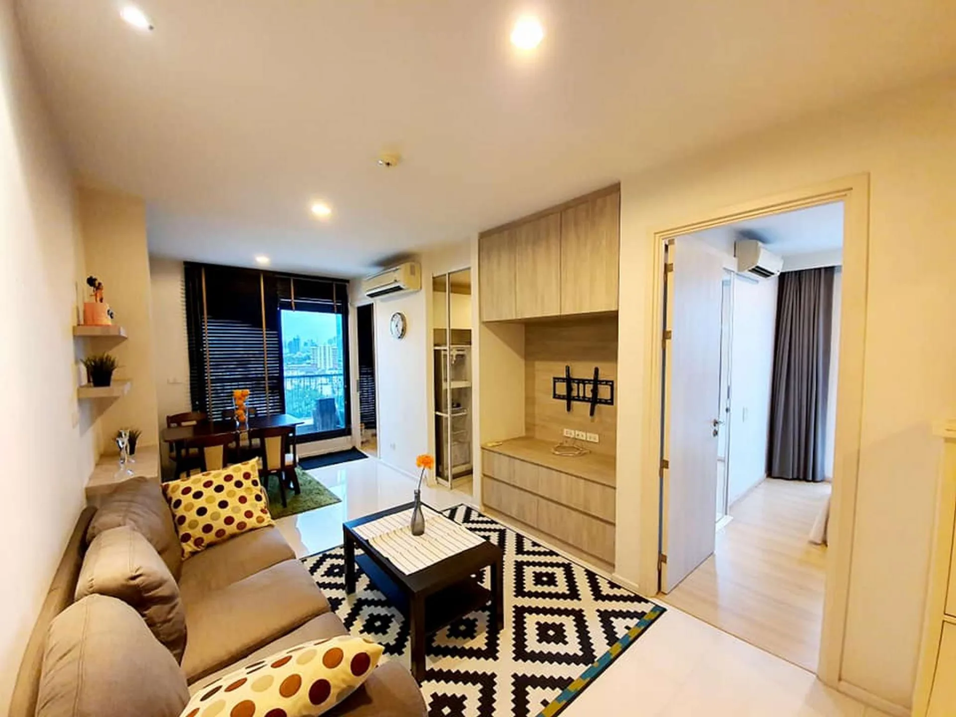 Property photos for Sense Phaholyothin