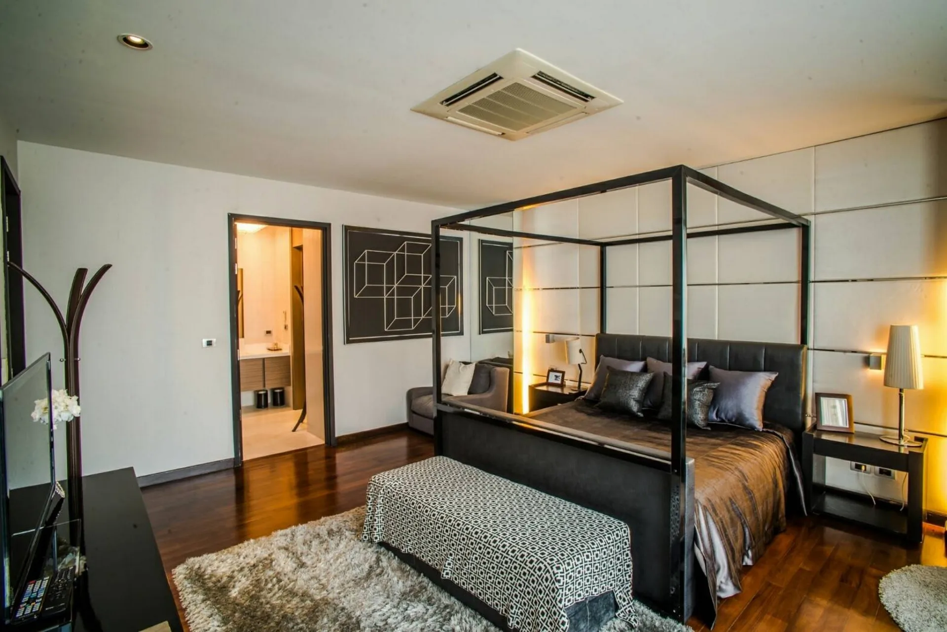 Property photos for Residence Sukhumvit 65