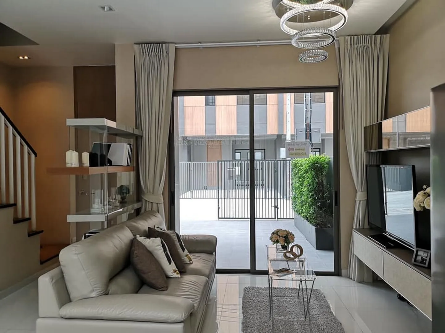 Property photos for The Tierra Ladprao 71